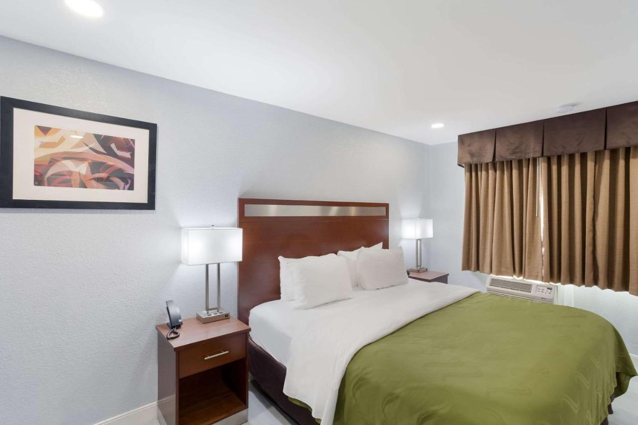 Quality Inn Redding Near I-5 Exteriér fotografie