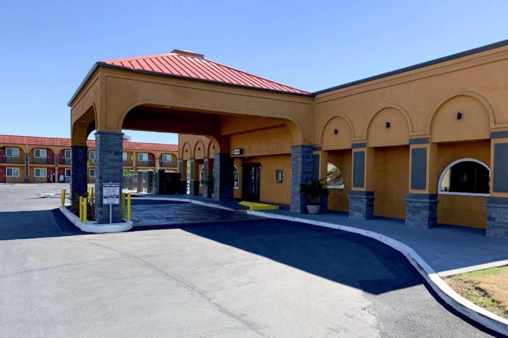 Quality Inn Redding Near I-5 Exteriér fotografie